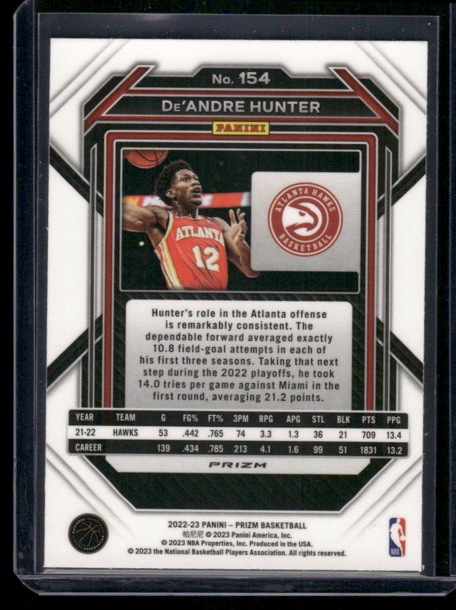 2022-23 Panini Prizm De'Andre Hunter #154 Red Sparkle Basketball