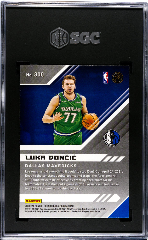 2020-21 Panini Chronicles Luka Doncic #300 XR Pink Basketball SGC 9.5