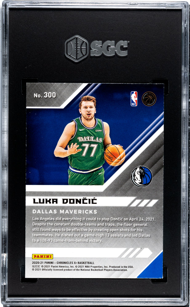 2020 Panini Chronicles Luka Doncic #300 XR Pink Basketball SGC 9.5