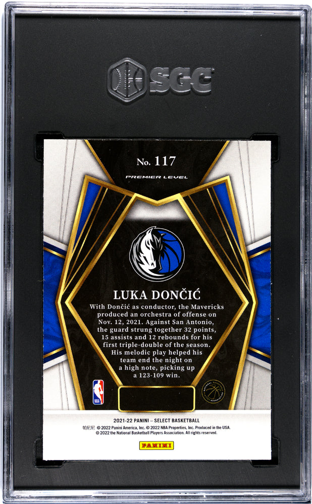 2021 Panini Select Luka Doncic #117 Blue Retail Basketball SGC 8